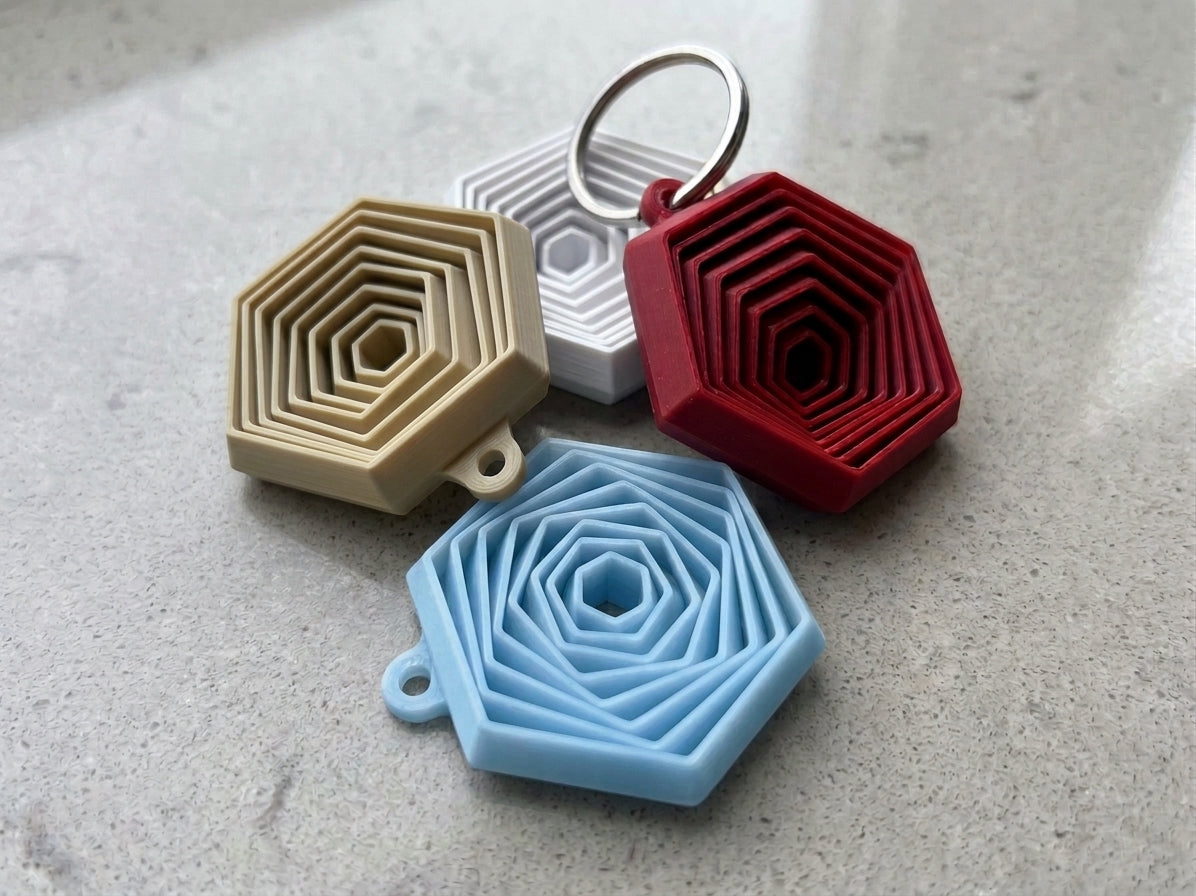 3D-Gedruckter Geometrischer Schlüsselanhänger (Hexagon-Spiraldesign)